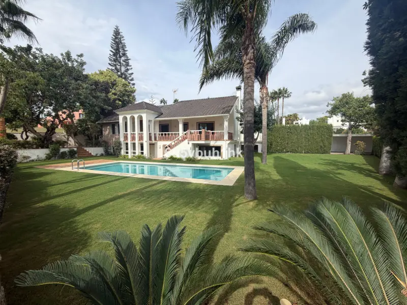 Detached Villa in Estepona