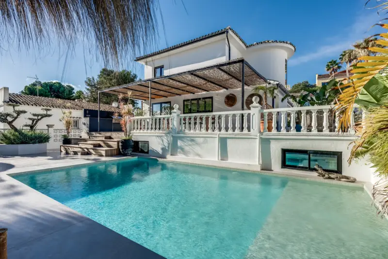 Villa i Nueva Andalucía
